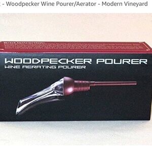 Woodpecker Wine Pourer